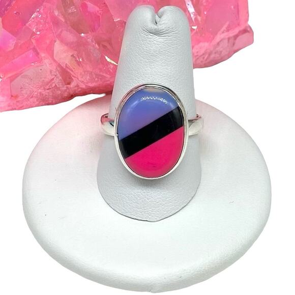 Elegant Silver Ring with Pink and Blue Accents - Picture 10 of 11